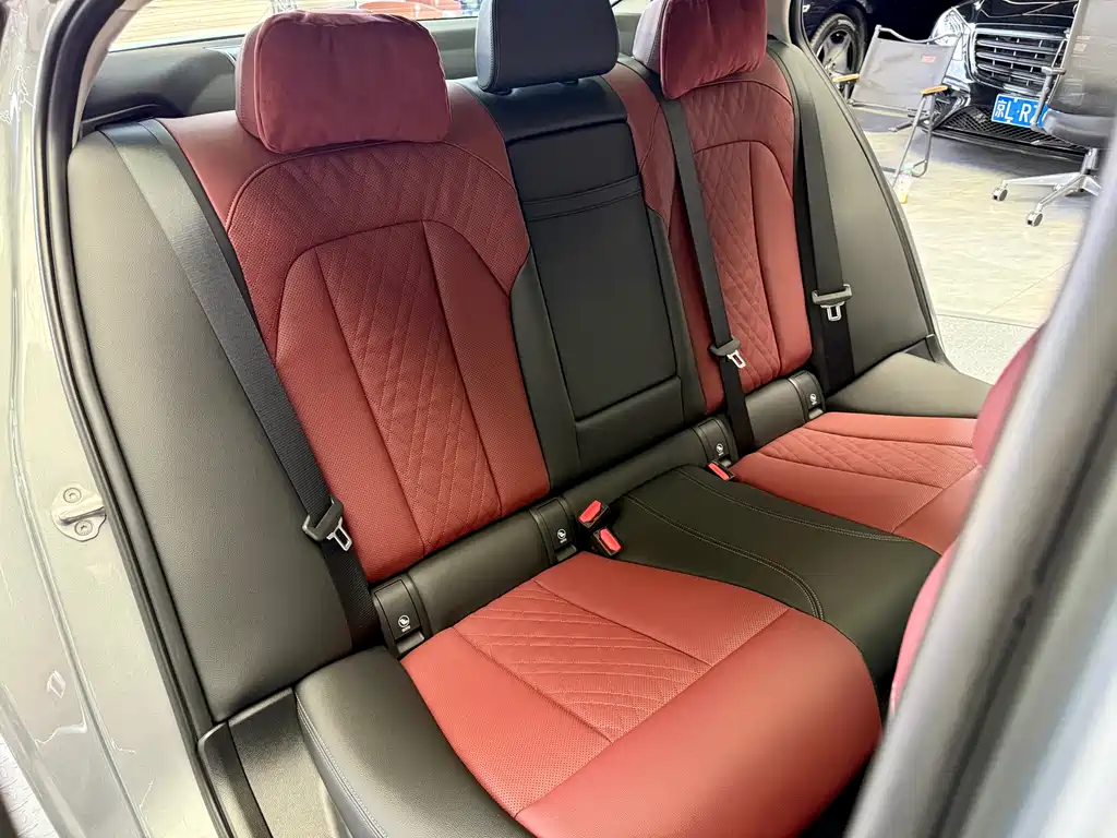 BMW 3 Series 3 2025 325Li M Sport