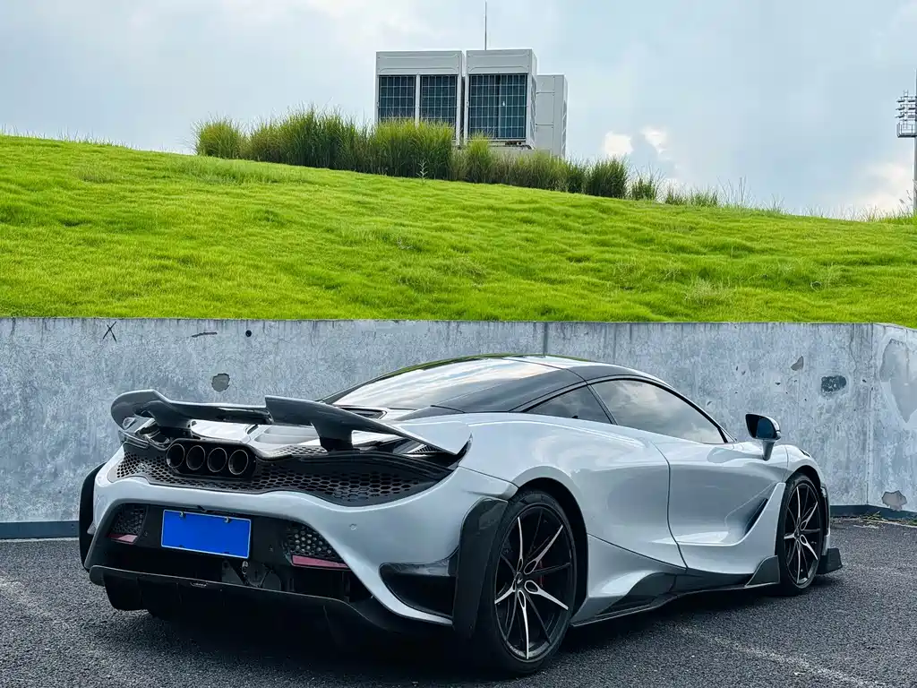 McLaren 720S — миниатюра 7