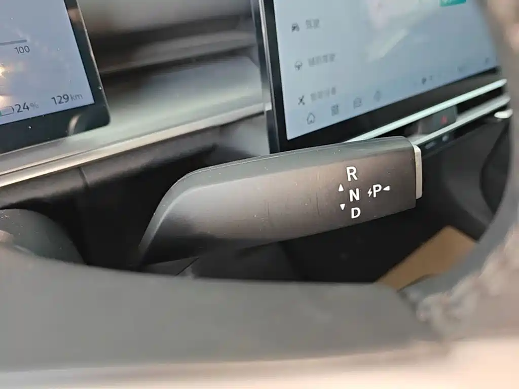 Venucia VX6 — миниатюра 14