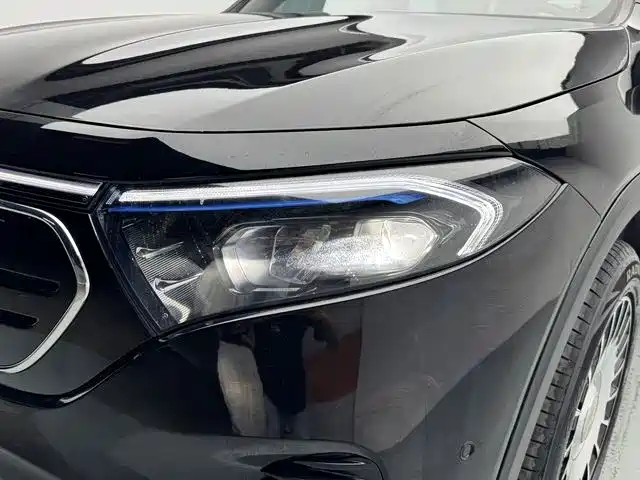 Mercedes-Benz EQB — миниатюра 8