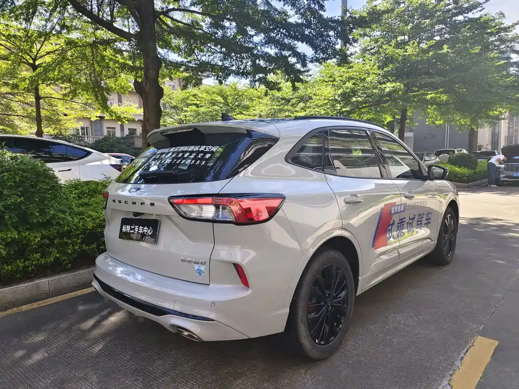 Ford Escape — миниатюра 10