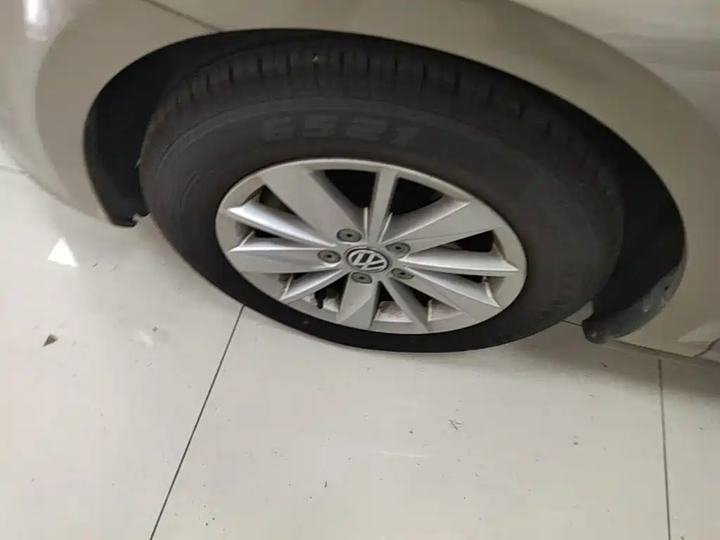 Volkswagen Golf — миниатюра 23