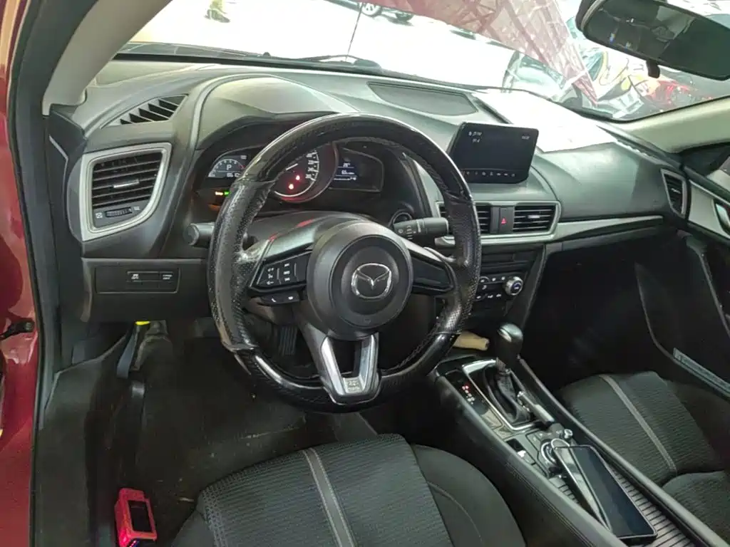 Mazda 3 Axela — миниатюра 10