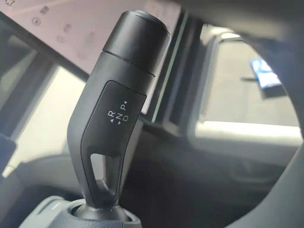 Lynk & Co Z20 — миниатюра 7
