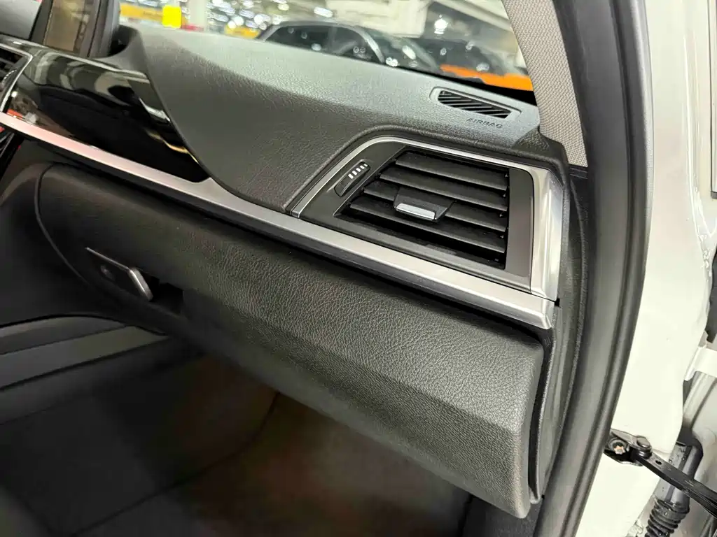 BMW 3 Series — миниатюра 25