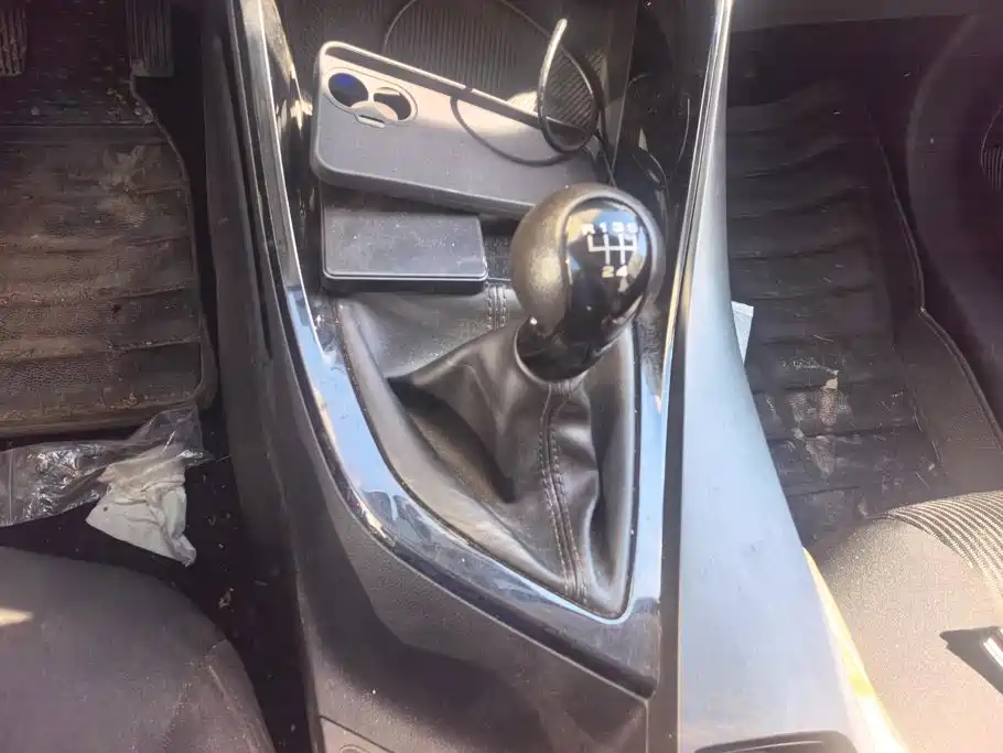 Roewe i5 — миниатюра 16