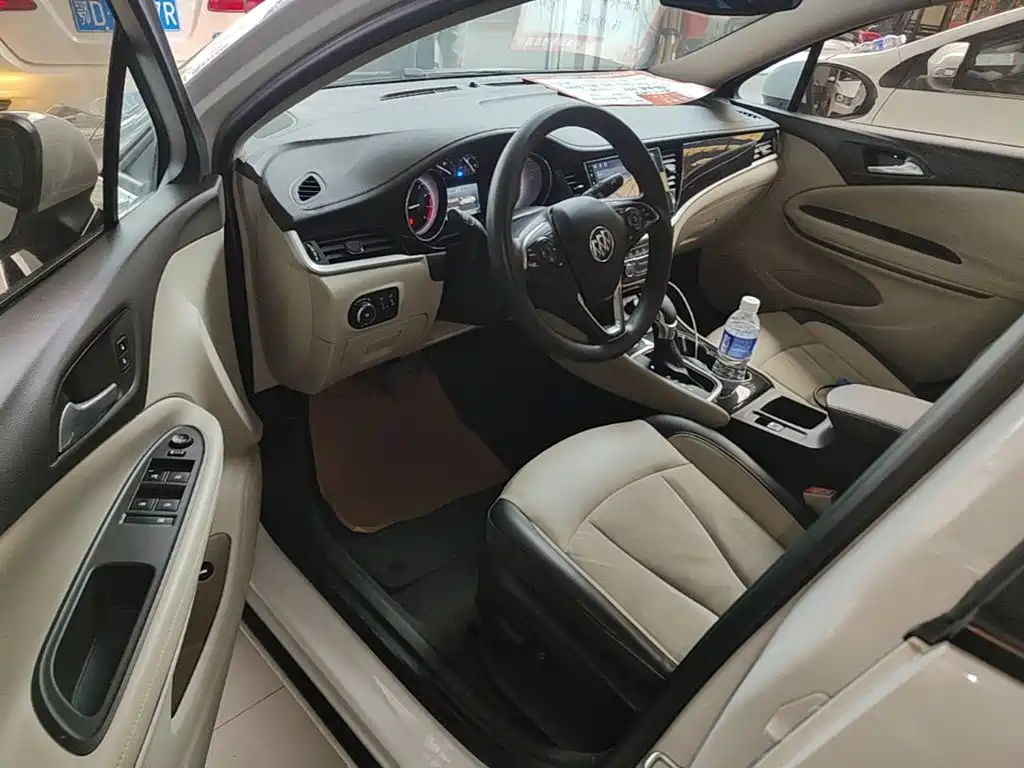 Buick Verano — миниатюра 16