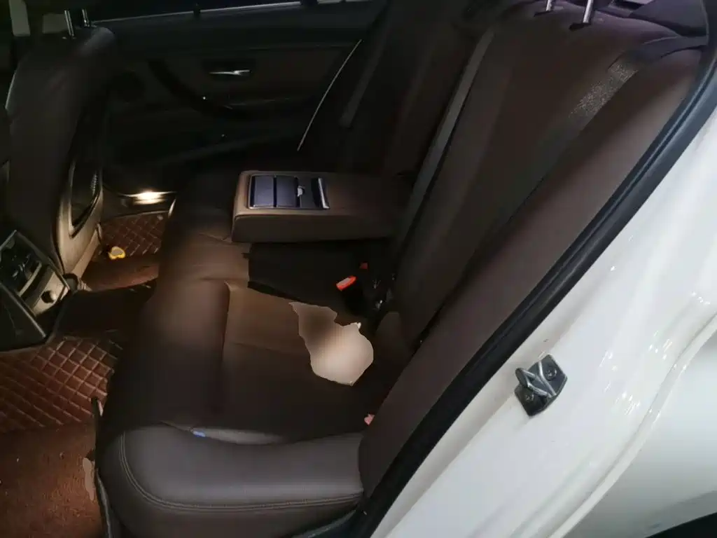 BMW 3 Series — миниатюра 17