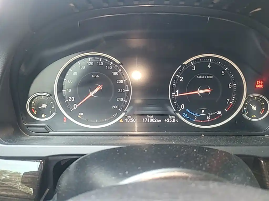 BMW 7 Series — миниатюра 12