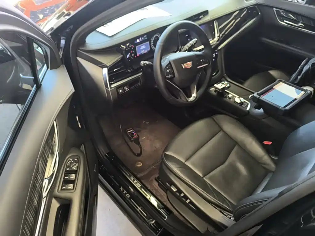 Cadillac XT6 — миниатюра 16