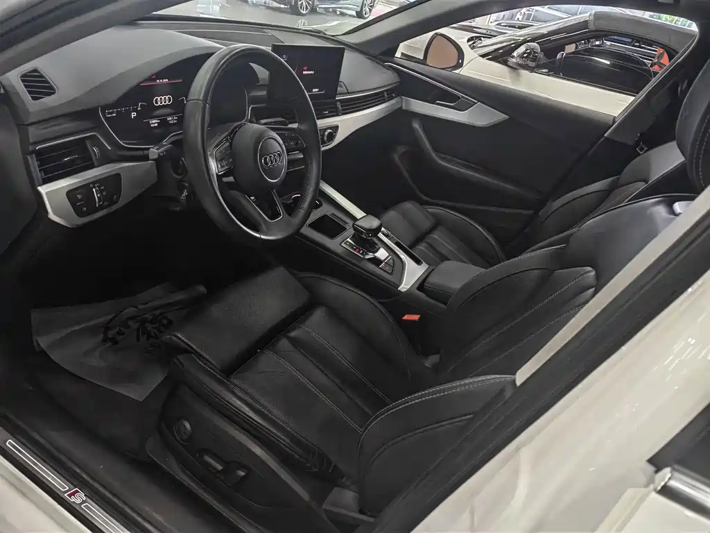 Audi A4L — миниатюра 5