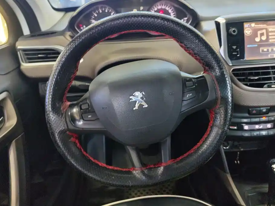 Peugeot 2008 — миниатюра 15