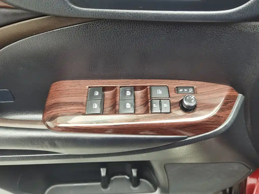 Toyota Highlander — миниатюра 9