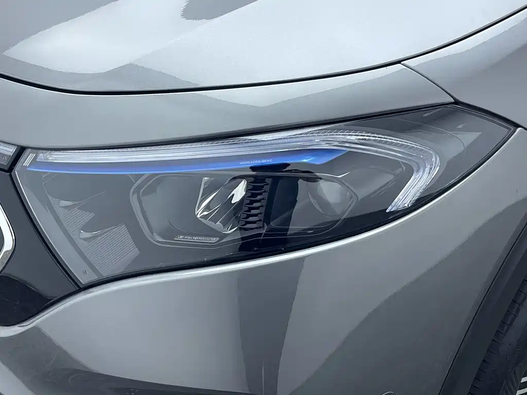 Mercedes-Benz EQB — миниатюра 9
