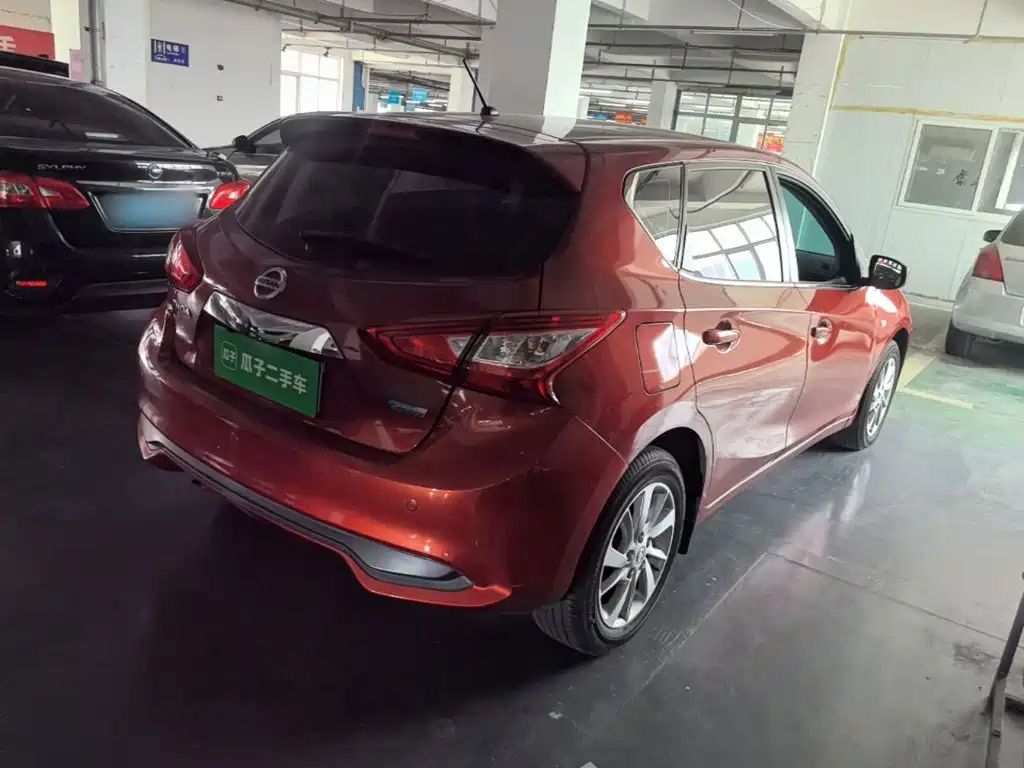 Nissan Tiida — миниатюра 7