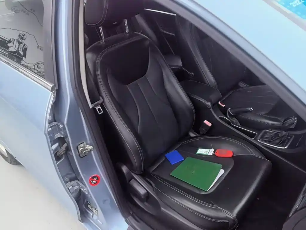 Geely Emgrand — миниатюра 25