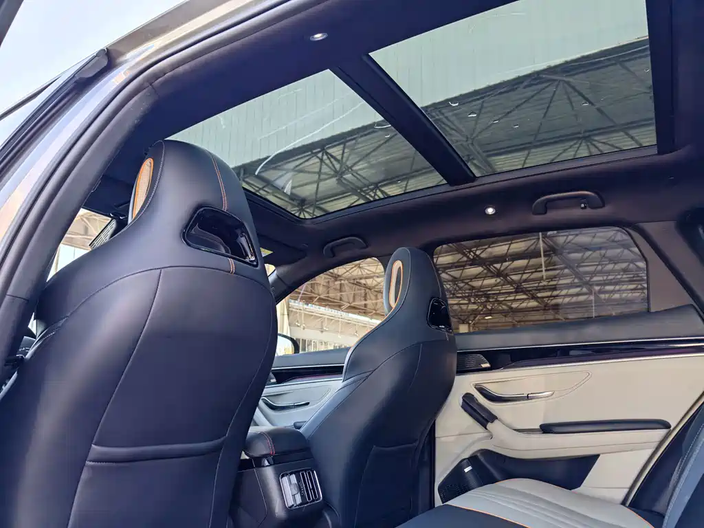 BYD PLUS New Energy — миниатюра 9