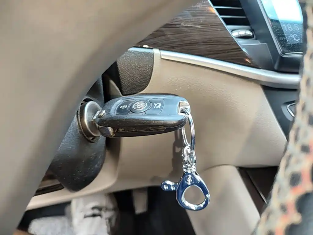 Buick Verano — миниатюра 9