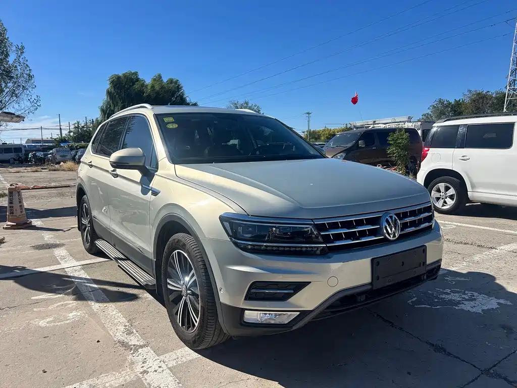 Volkswagen Tiguan L — миниатюра 3