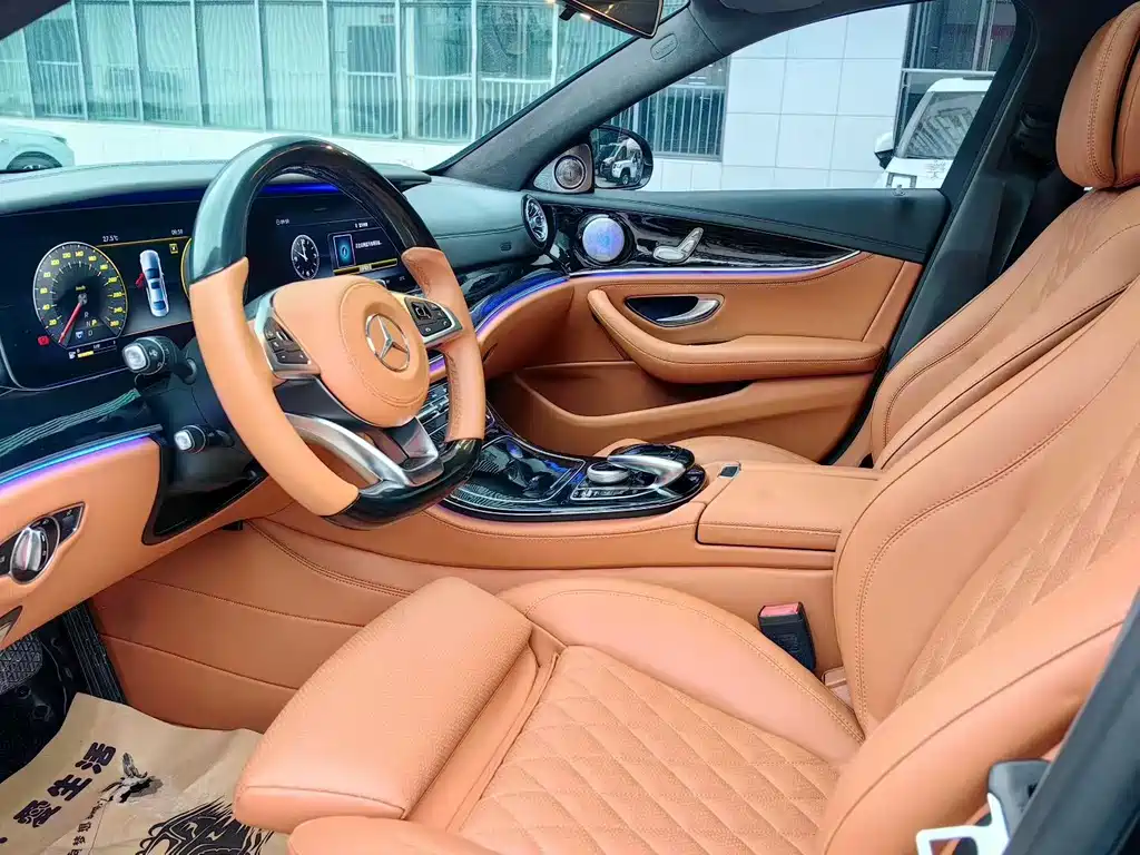 Mercedes-Benz E-Class — миниатюра 4