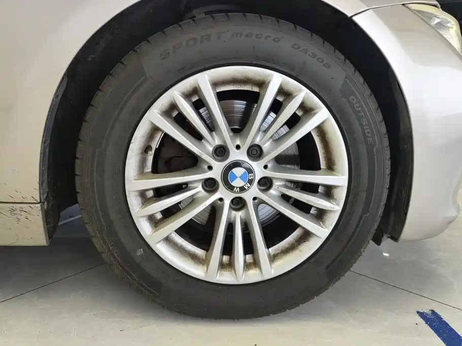 BMW 3 Series — миниатюра 6