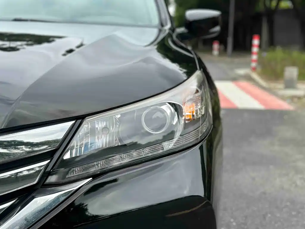 Honda Accord — миниатюра 14