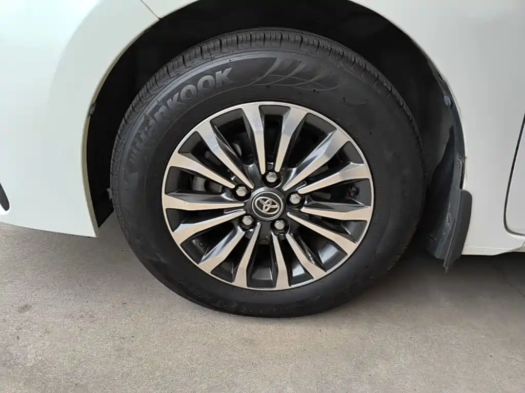 Toyota Corolla — миниатюра 23