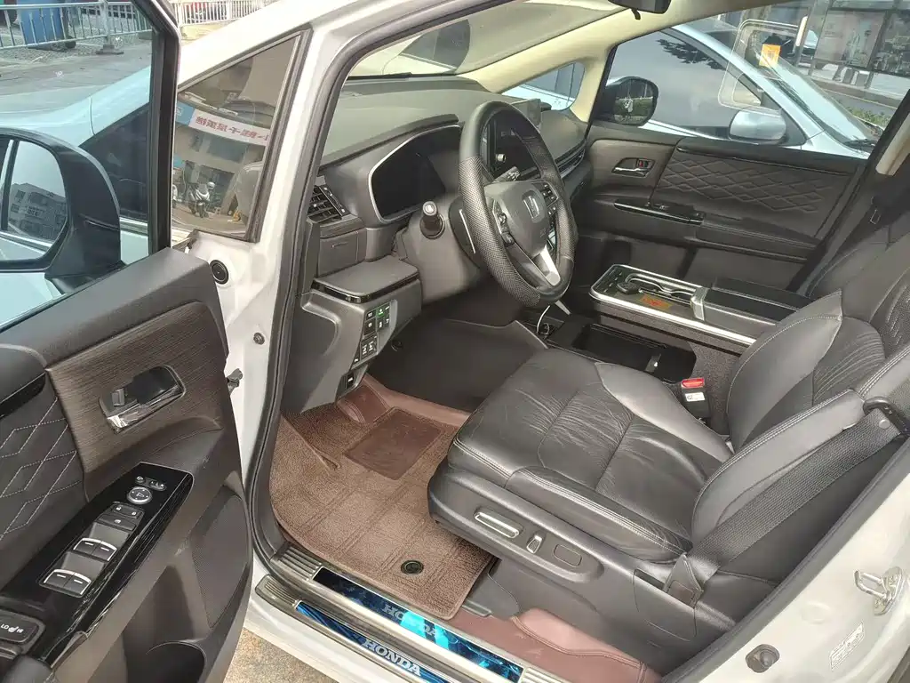 Honda Elysion — миниатюра 6