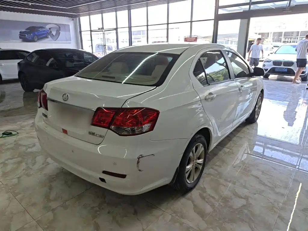 Great Wall Great Wall C30 — миниатюра 7