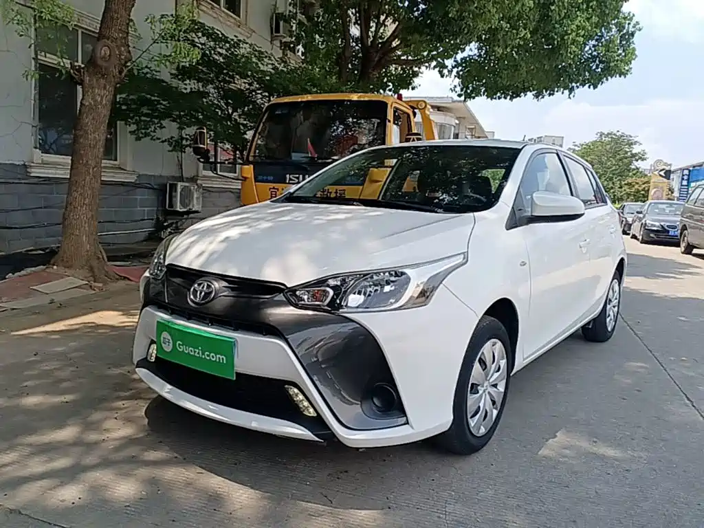 Toyota Yaris L