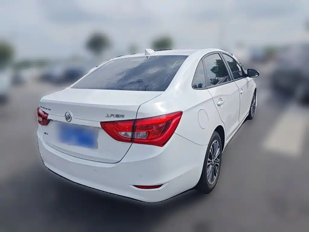 Buick Excelle — миниатюра 5
