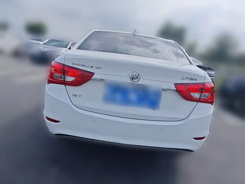 Buick Excelle — миниатюра 4