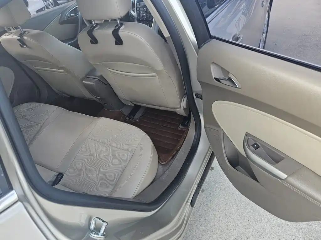 Buick Excelle — миниатюра 17