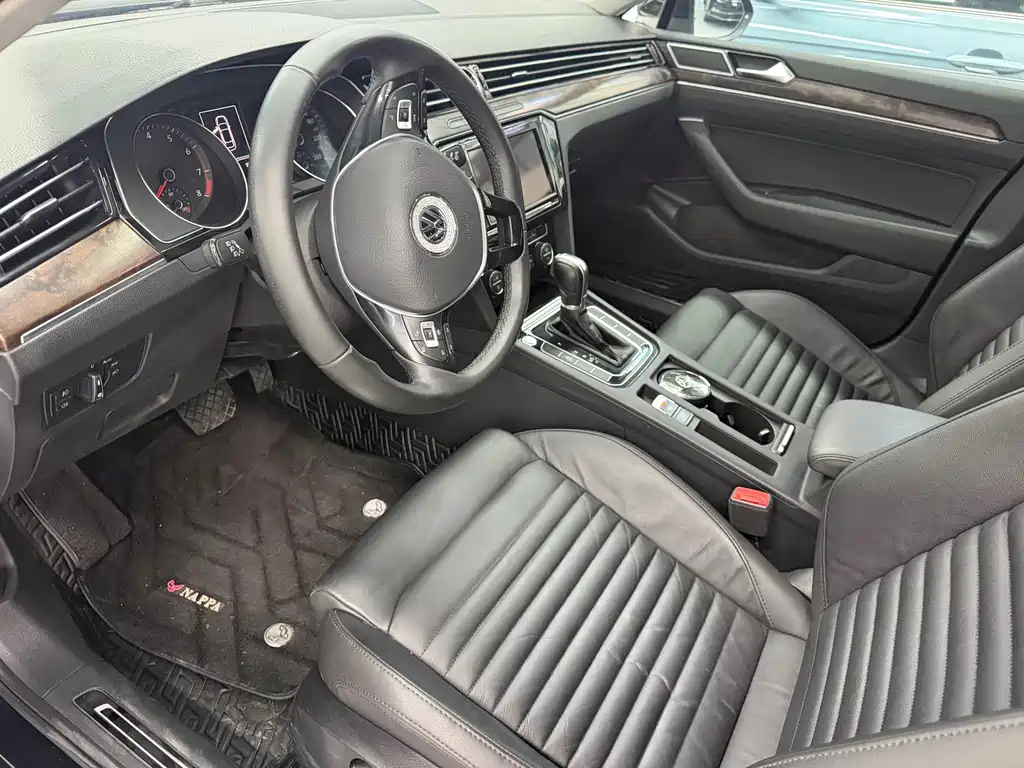 Volkswagen Magotan — миниатюра 4