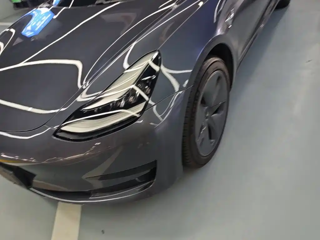 Tesla Model 3 — миниатюра 24