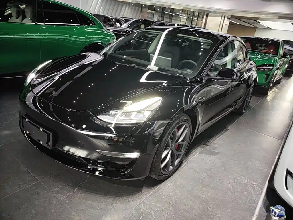 Tesla Model 3 — миниатюра 2