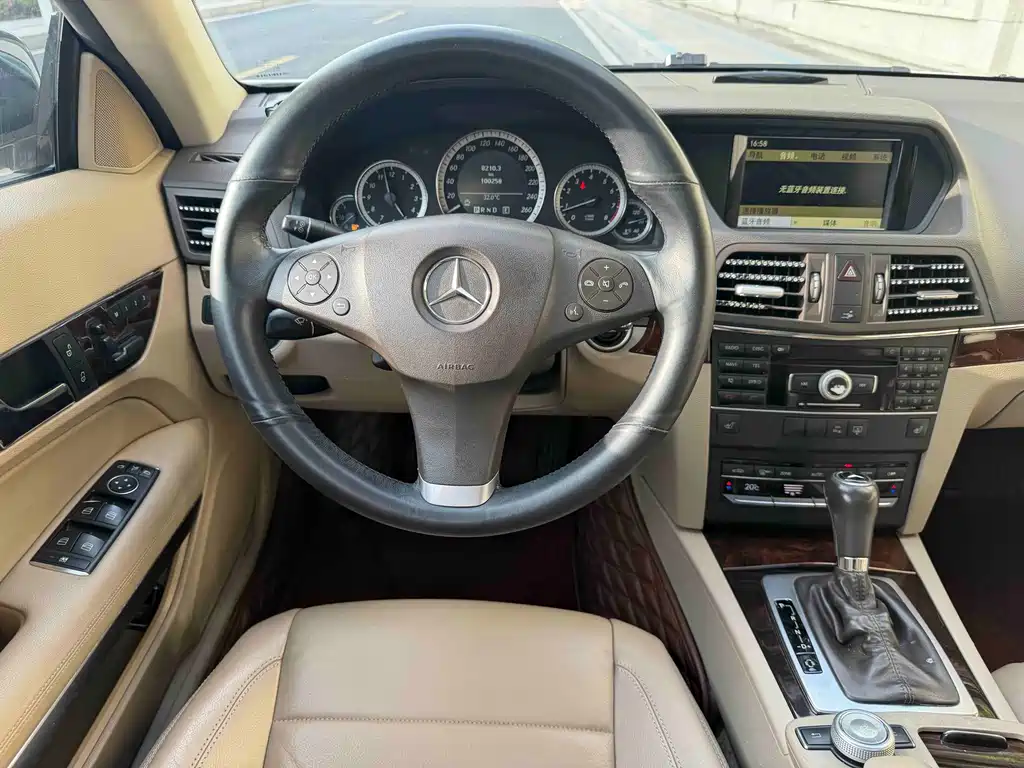 Mercedes-Benz E-Class (Import) — миниатюра 10
