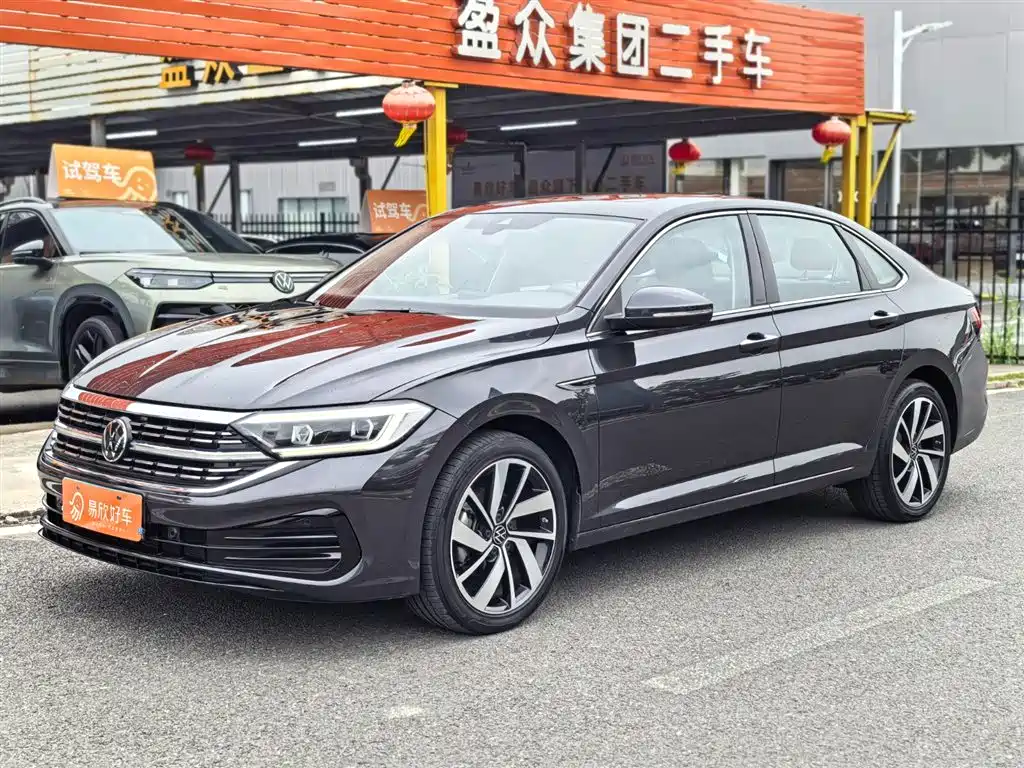 Купить Volkswagen Sagitar