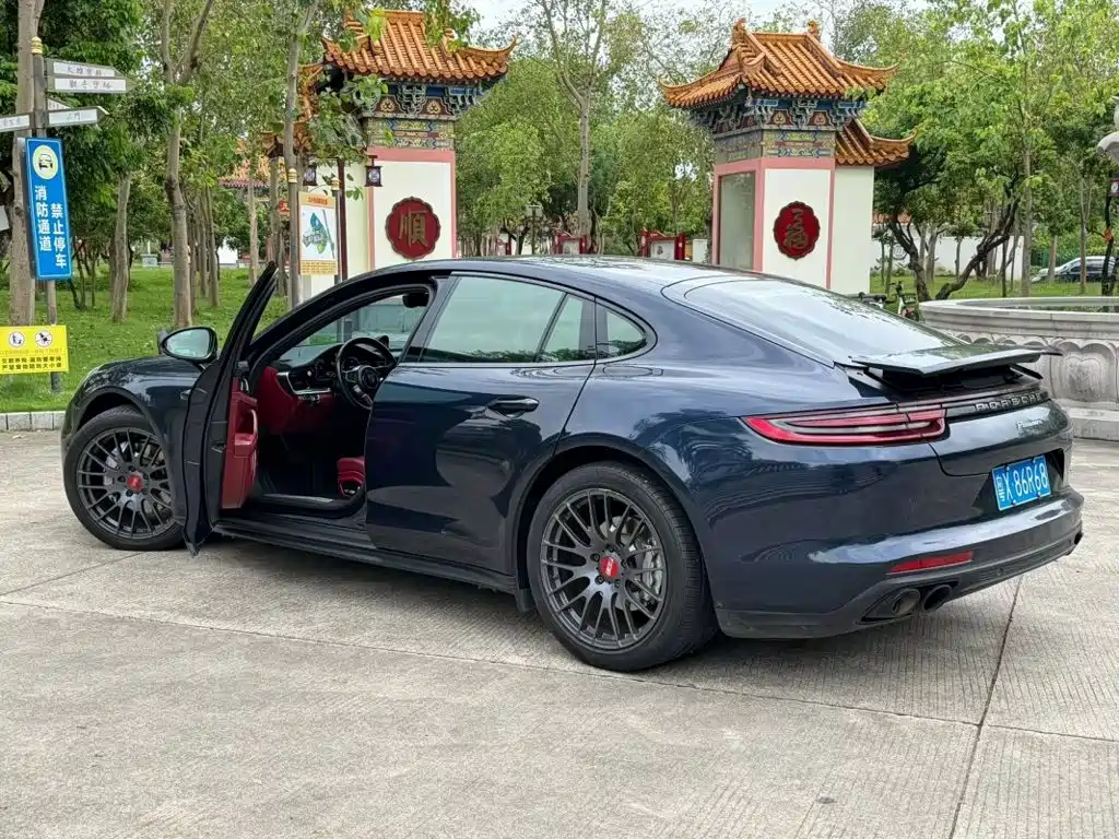 Porsche Panamera — миниатюра 8