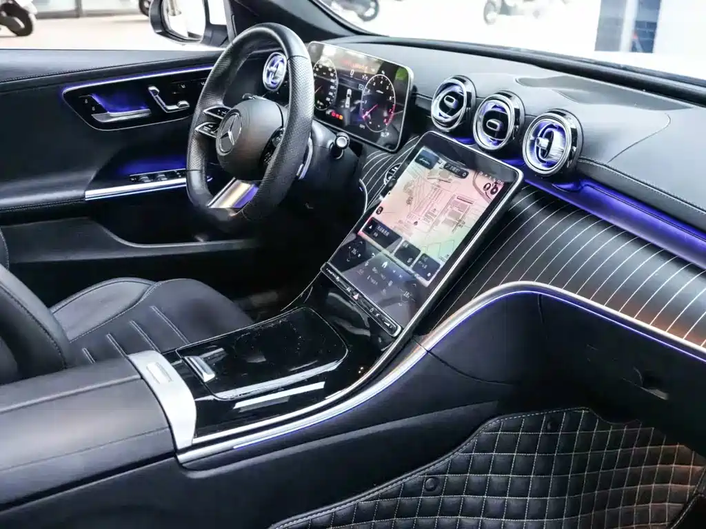 Mercedes-Benz C-Class — миниатюра 7