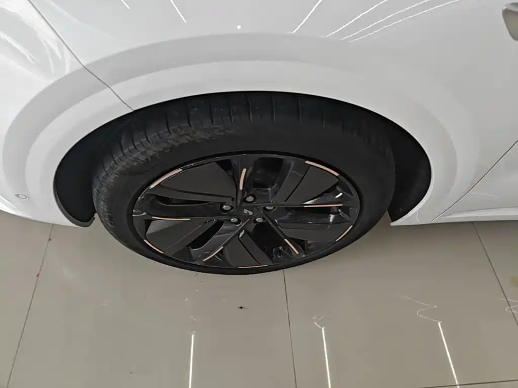 Li Auto Li L6 — миниатюра 23