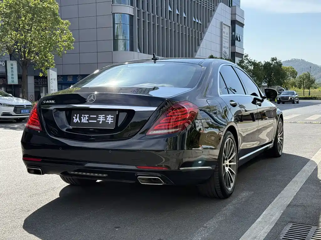 Mercedes-Benz S-Class — миниатюра 6