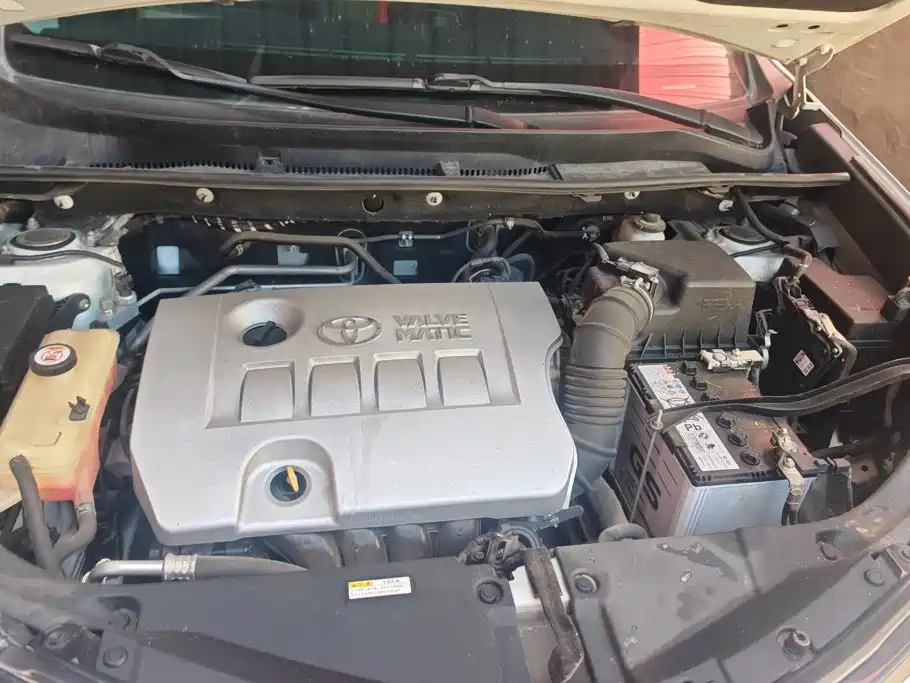 Toyota RAV4 — миниатюра 10