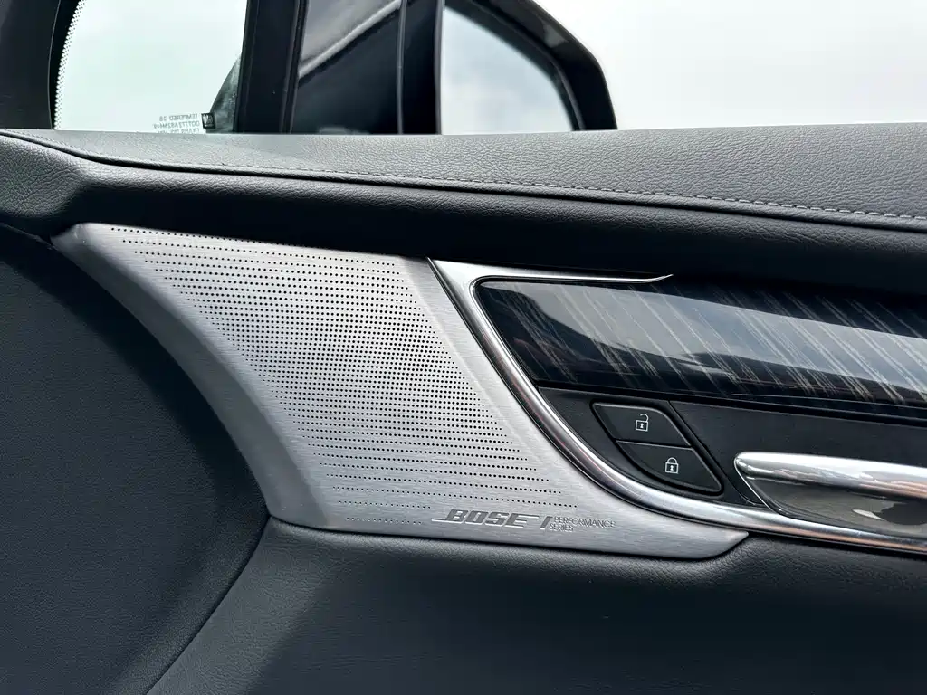 Cadillac XT6 — миниатюра 28