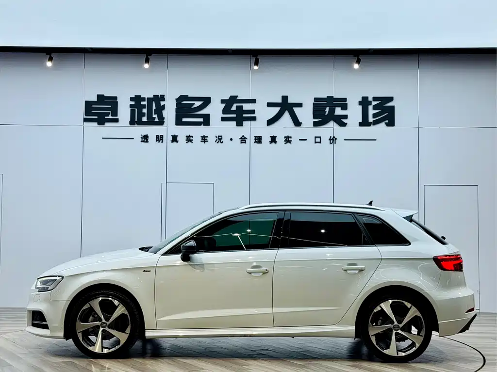 Audi A3 2019 Sportback 35 TFSI Sport VI