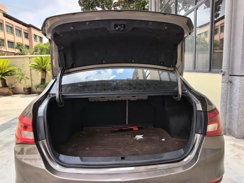 Buick Excelle — миниатюра 19