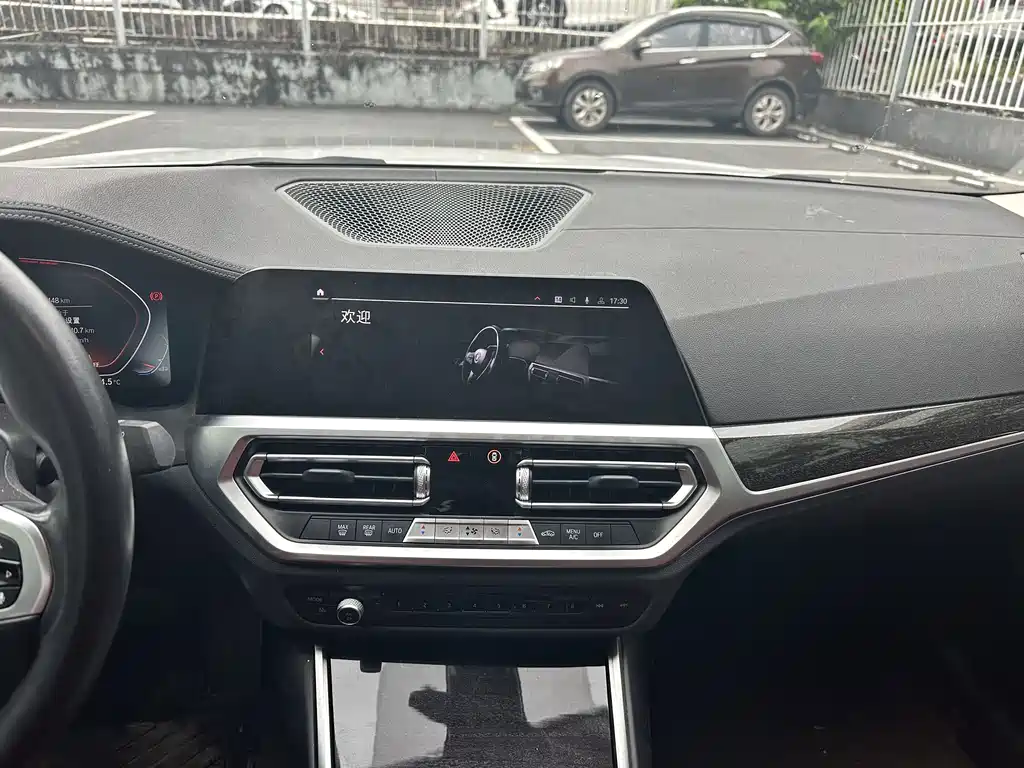 BMW 3 Series — миниатюра 17