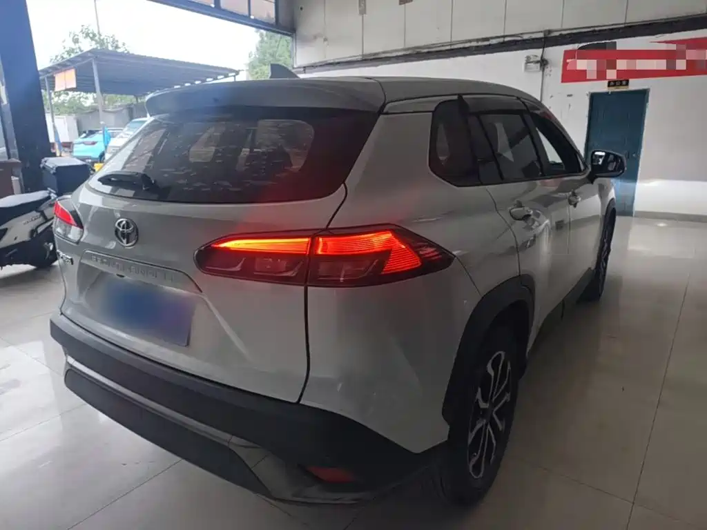 Toyota Frontlander — миниатюра 7