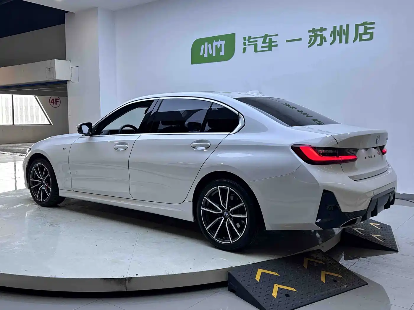 BMW 3 series id 4669383 из Китая 17