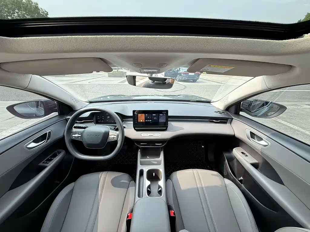 Roewe D6 — миниатюра 5